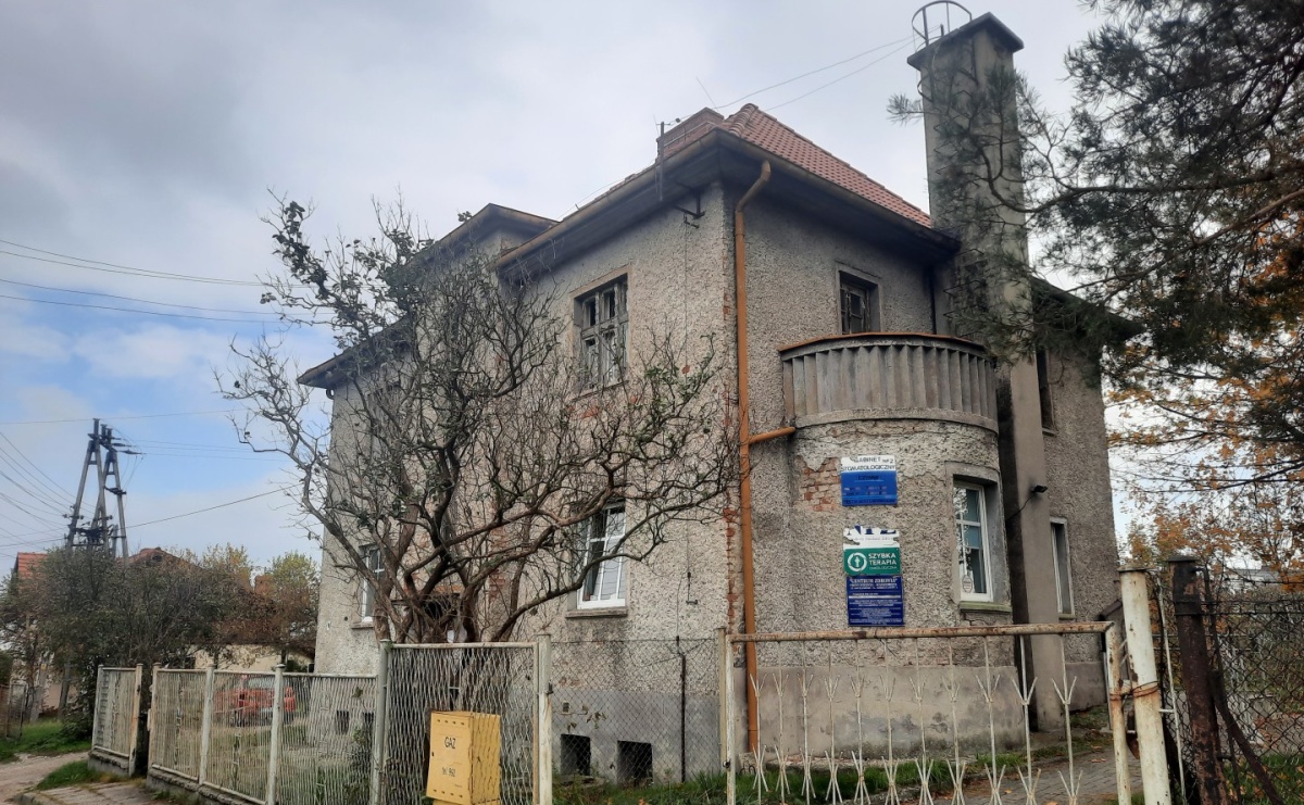 Miasto przyjęło darowiznę od powiatu. To dawny markowicki ośrodek zdrowia - Serwis informacyjny z Raciborza - naszraciborz.pl