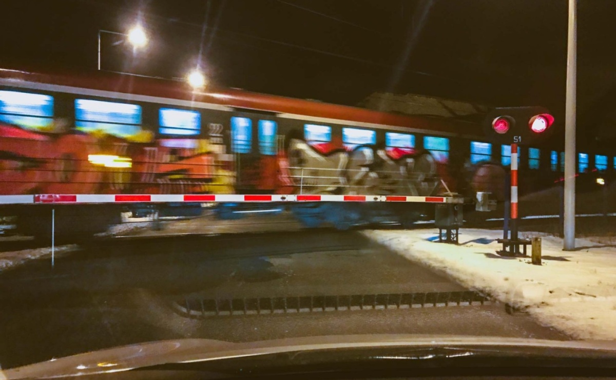 Szlaban na brawurę – to nie przejazdy są niebezpieczne a zachowania kierowców - Serwis informacyjny z Raciborza - naszraciborz.pl