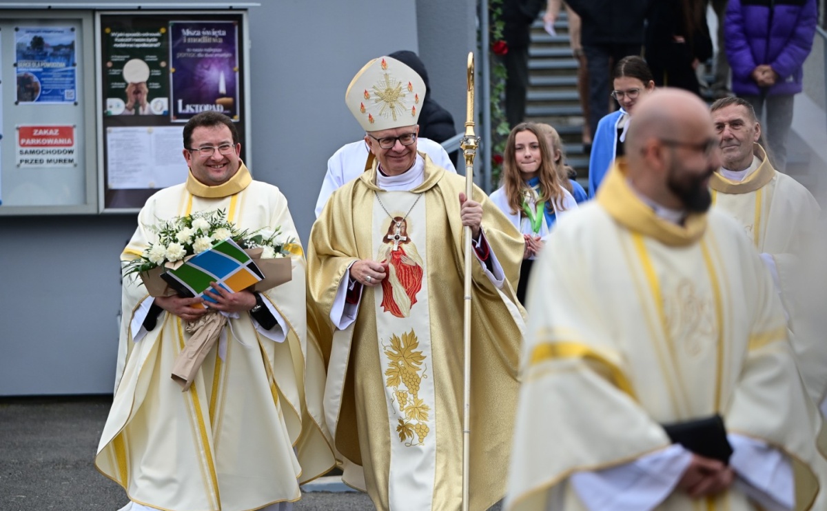 Parafia Owsiszcze świętuje 100-lecie konsekracji kościoła - Serwis informacyjny z Raciborza - naszraciborz.pl