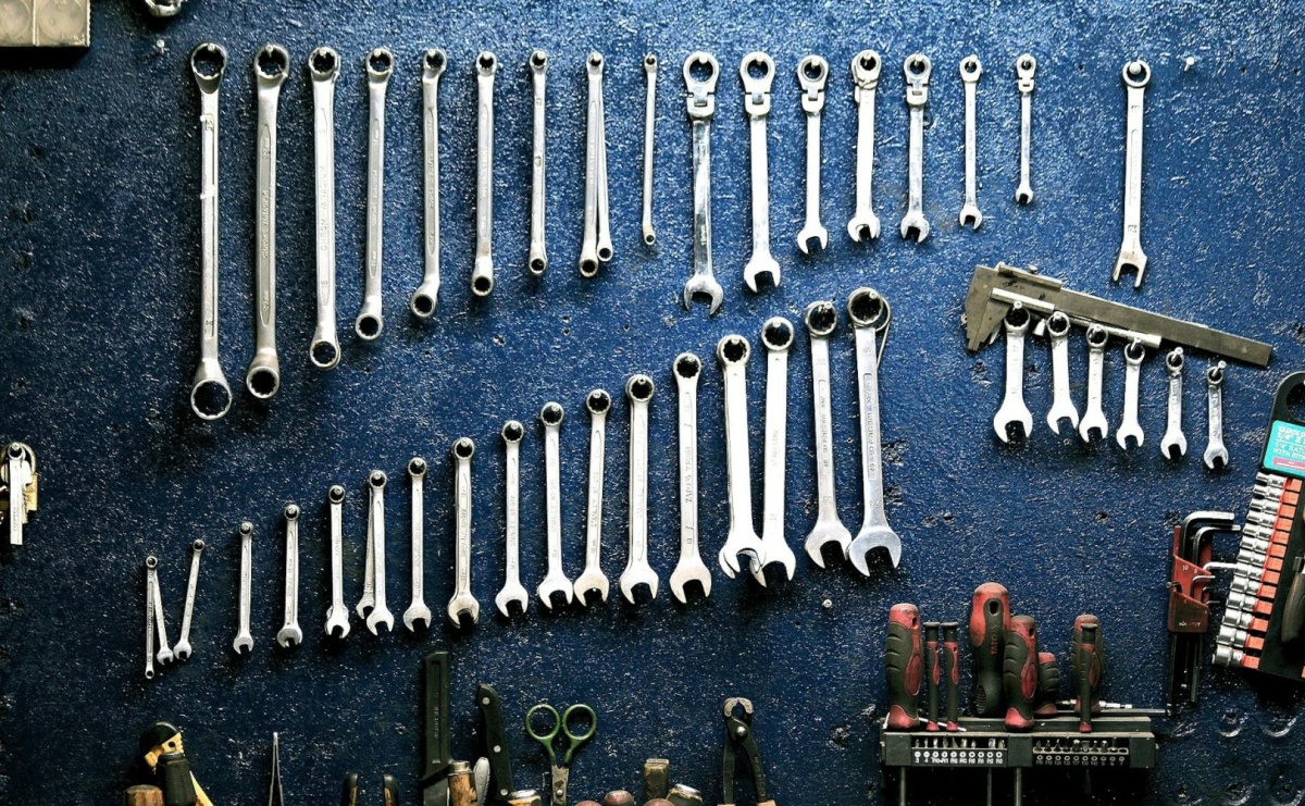 Garaż blaszany 2x2 – kompaktowe rozwiązanie do przechowywania - Serwis informacyjny z Raciborza - naszraciborz.pl