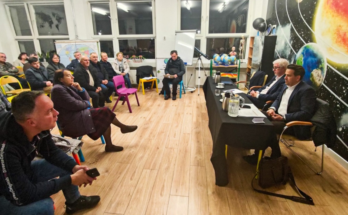 Zielone płuca, drogi i zalewane posesje. Prezydent dowiedział się, co trapi mieszkańców Ostroga - Serwis informacyjny z Raciborza - naszraciborz.pl