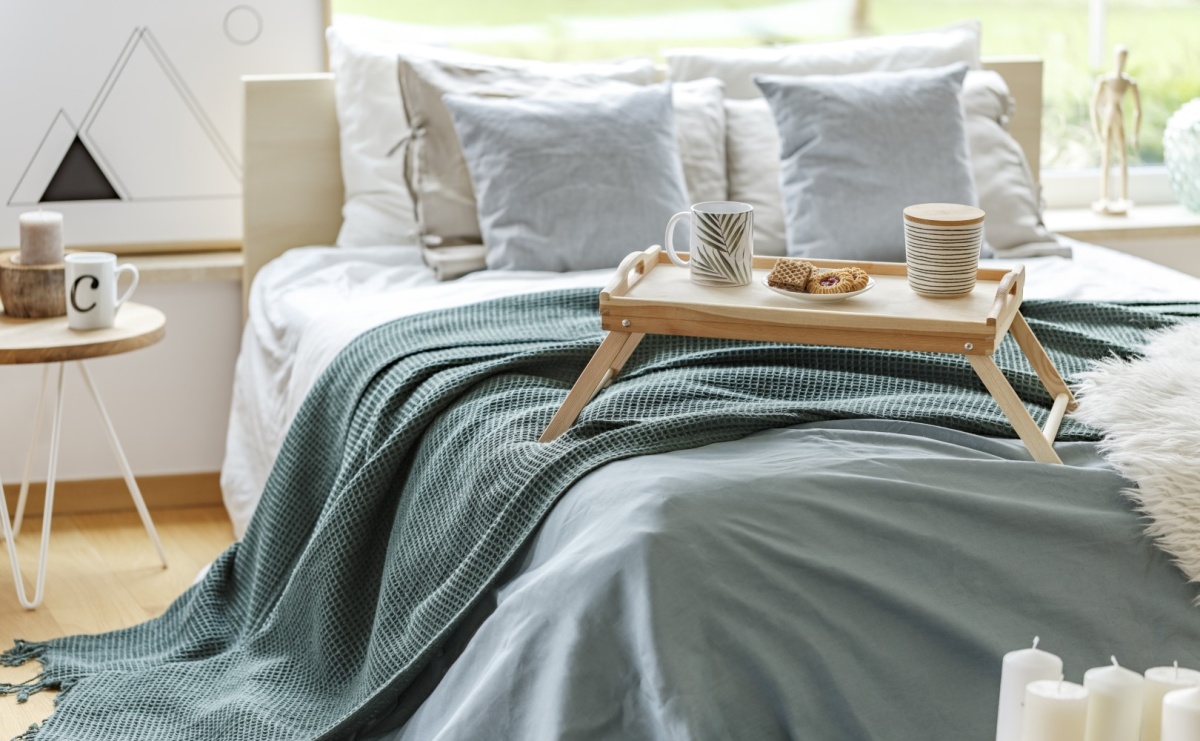 Jakie narzuty na łóżko wybrać, aby nadać sypialni przytulny charakter? - Serwis informacyjny z Raciborza - naszraciborz.pl