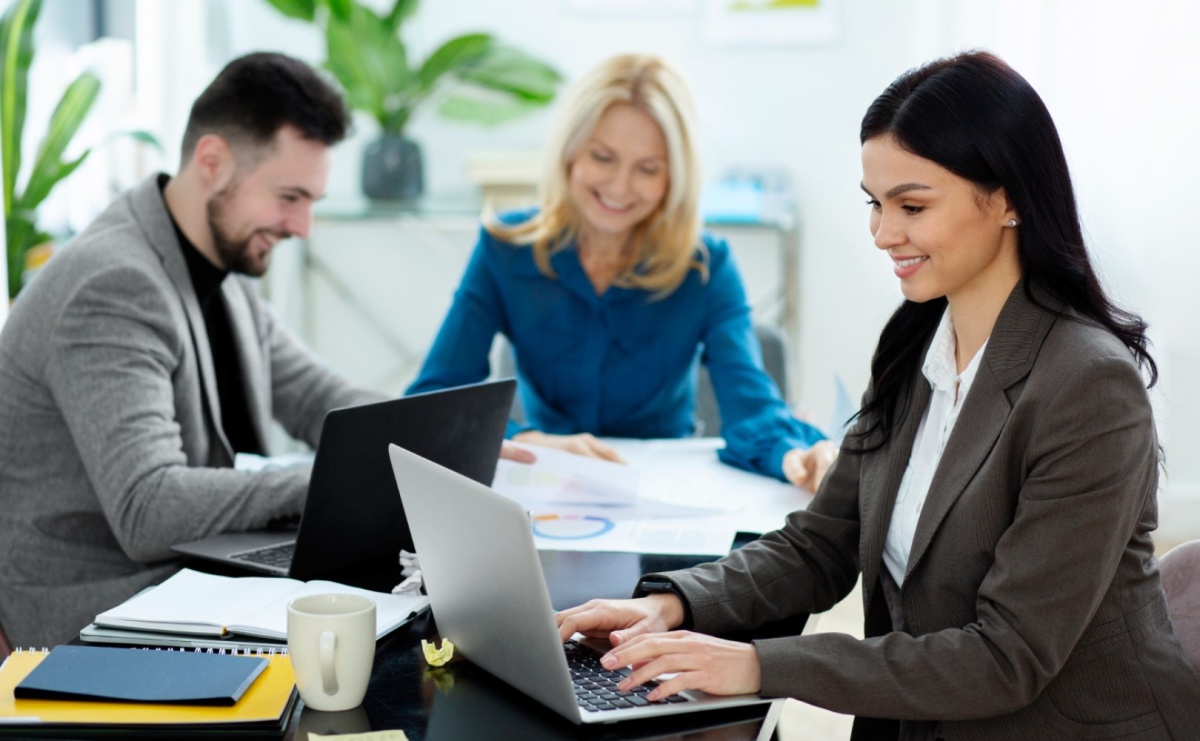 Wybierasz studia? Administracja to szansa na stabilną i dobrze płatną pracę - Serwis informacyjny z Raciborza - naszraciborz.pl