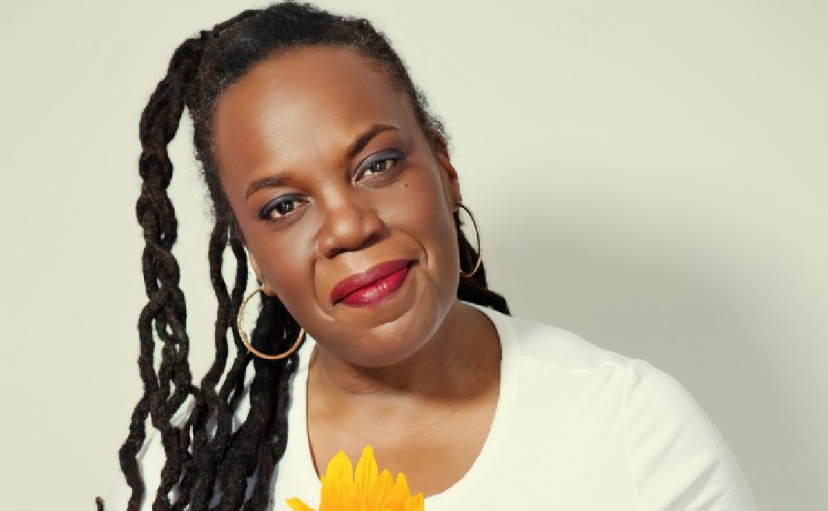 Siggy Davis wystąpi w Raciborzu. Energia, talent i wyjątkowy głos na deskach Strzechy - Serwis informacyjny z Raciborza - naszraciborz.pl