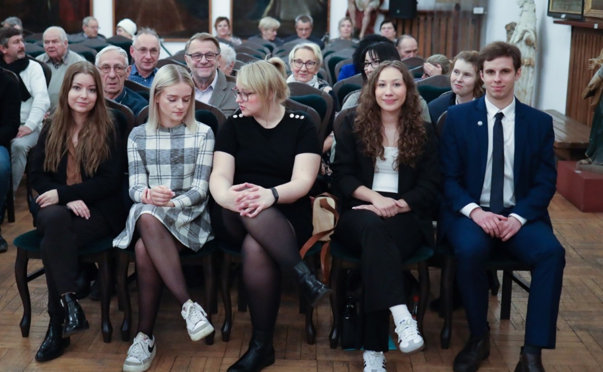 Wieczór historyczny Pamięć i wdzięczność w raciborskim muzeum - Serwis informacyjny z Raciborza - naszraciborz.pl