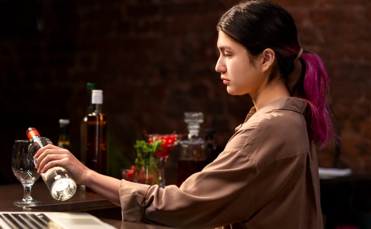 Wszywka alkoholowa a inne metody leczenia alkoholizmu – porównanie skuteczności - Serwis informacyjny z Raciborza - naszraciborz.pl