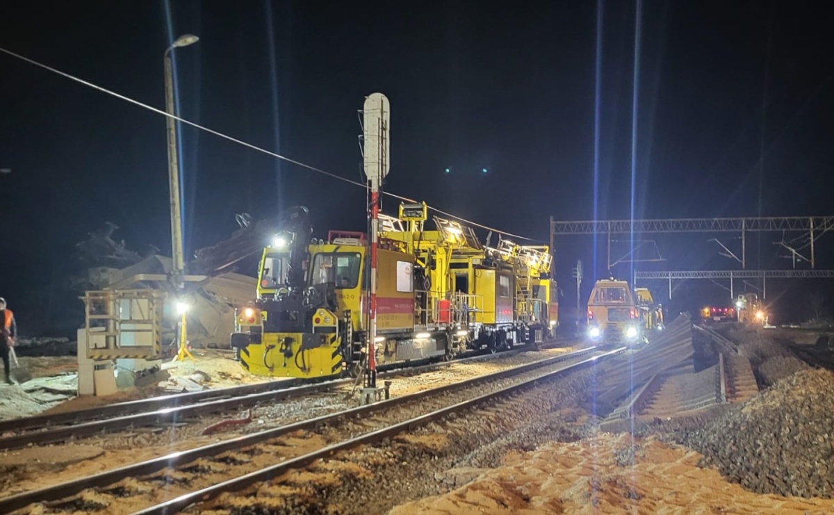 Pociągi kursują po dwóch torach przez stację Kuźnia Raciborska - Serwis informacyjny z Raciborza - naszraciborz.pl