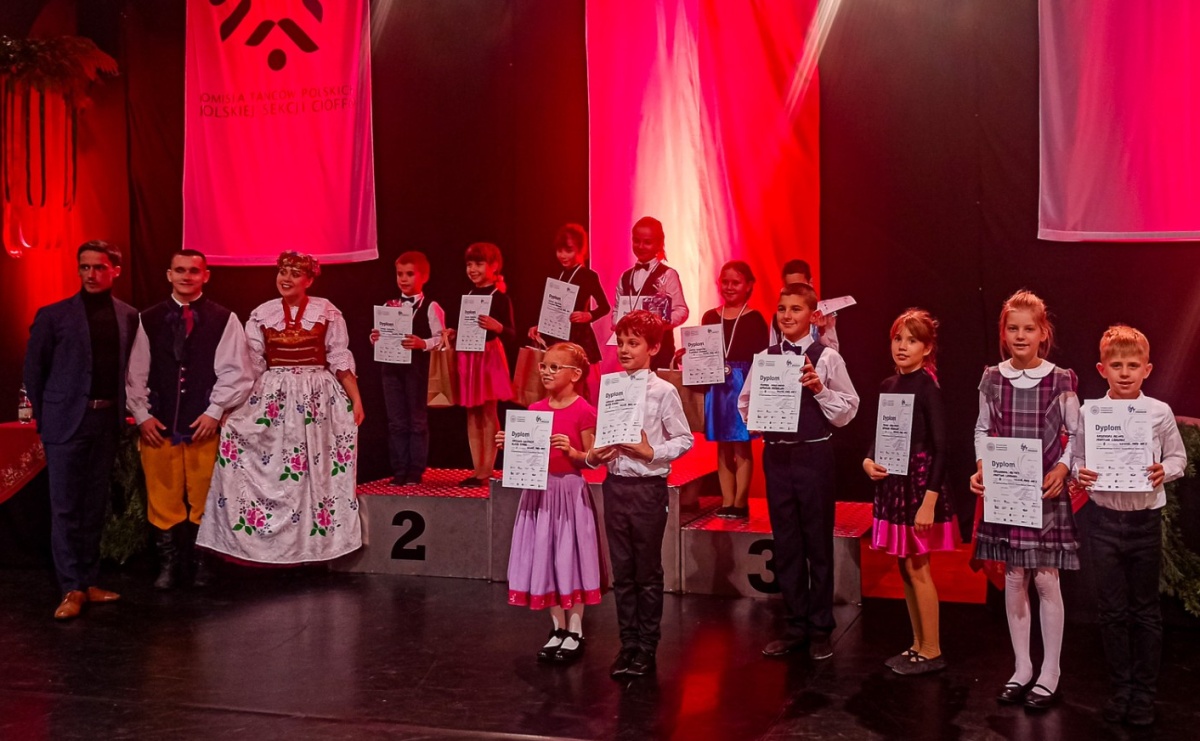 Sukces Małej Strzechy na ogólnopolskim konkursie Trojak 2024 - Serwis informacyjny z Raciborza - naszraciborz.pl