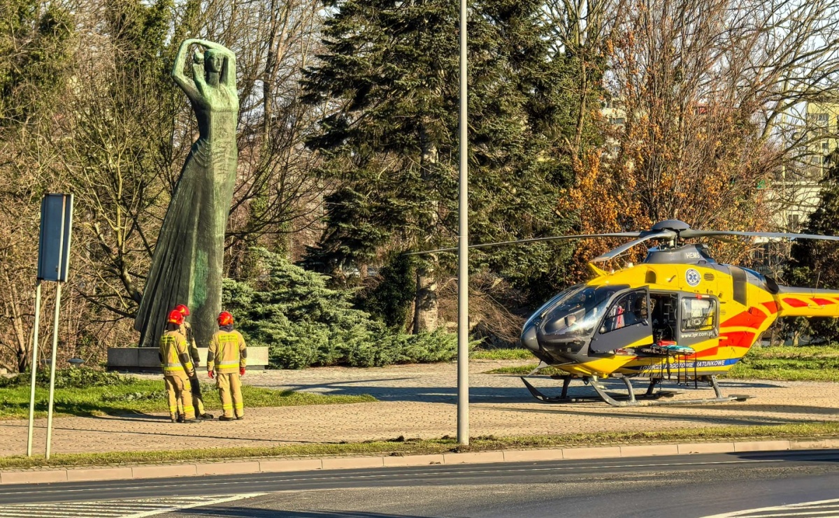Roczny chłopczyk oparzył się wrzątkiem. Interweniował śmigłowiec LPR [FOTO i WIDEO] - Serwis informacyjny z Raciborza - naszraciborz.pl