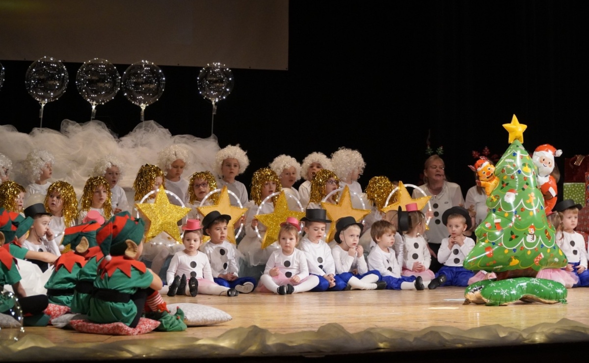 Czterdzieści lat minęło. Jubileusz Przedszkola nr 24 z Bielskiej - Serwis informacyjny z Raciborza - naszraciborz.pl