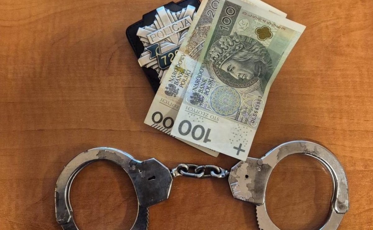 Pijany kierowca hondy chciał przekupić policjantów - Serwis informacyjny z Raciborza - naszraciborz.pl