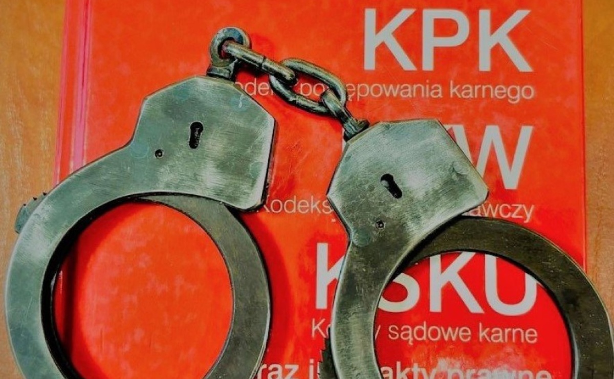 Atak na ochroniarza w jednym z raciborskich marketów - Serwis informacyjny z Raciborza - naszraciborz.pl