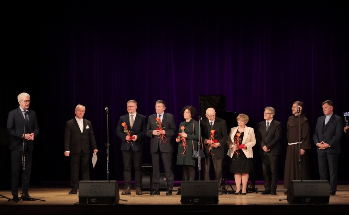 XXII Dni Ks. Prałata Stefana Pieczki. Wręczono medale Jedność w prawdzie - Serwis informacyjny z Raciborza - naszraciborz.pl