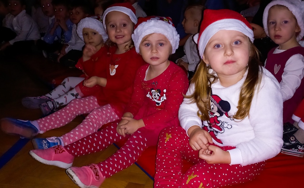 Przedszkolny kiermasz świąteczny w ZSP 3 - Serwis informacyjny z Raciborza - naszraciborz.pl