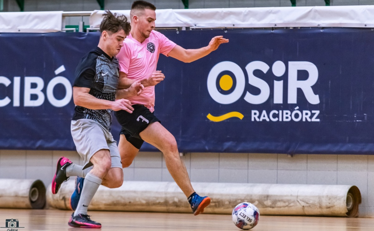 HLPN. Sobota z futsalem w hali OSiR [FOTO] - Serwis informacyjny z Raciborza - naszraciborz.pl