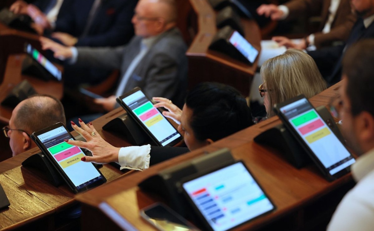 Budżet na 2025 rok uchwalony. Wydatki województwa przekroczą 4,2 mld zł - Serwis informacyjny z Raciborza - naszraciborz.pl