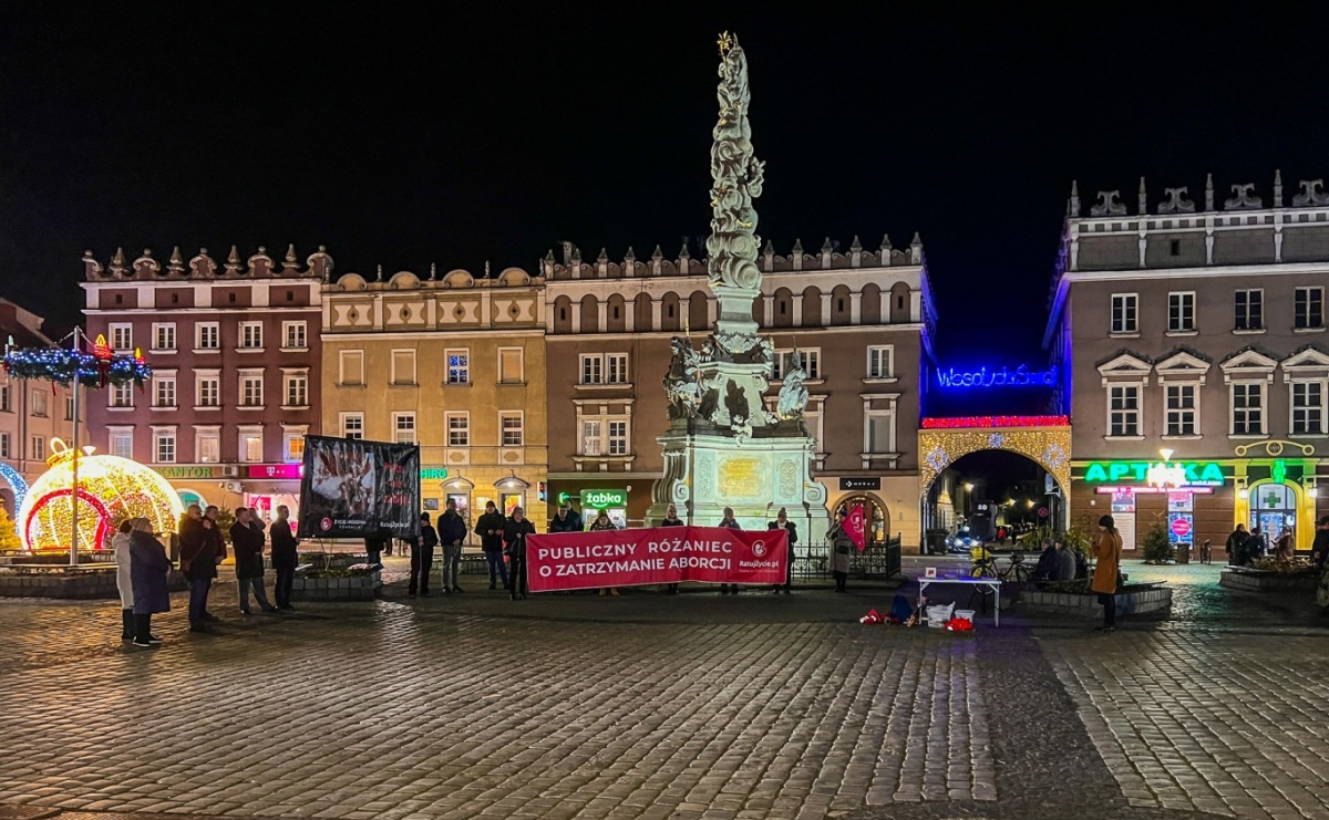 Odmówiono kolejny publiczny różaniec w Raciborzu - Serwis informacyjny z Raciborza - naszraciborz.pl