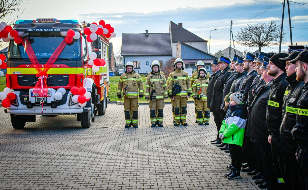 Jubileusz 100-lecia OSP Pogrzebień i 20-lecia współpracy z SDH Vřesina - Serwis informacyjny z Raciborza - naszraciborz.pl