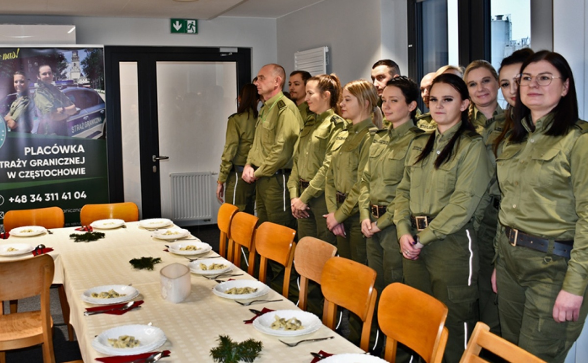 Świąteczne spotkania opłatkowe w Śląskim Oddziale Straży Granicznej - Serwis informacyjny z Raciborza - naszraciborz.pl