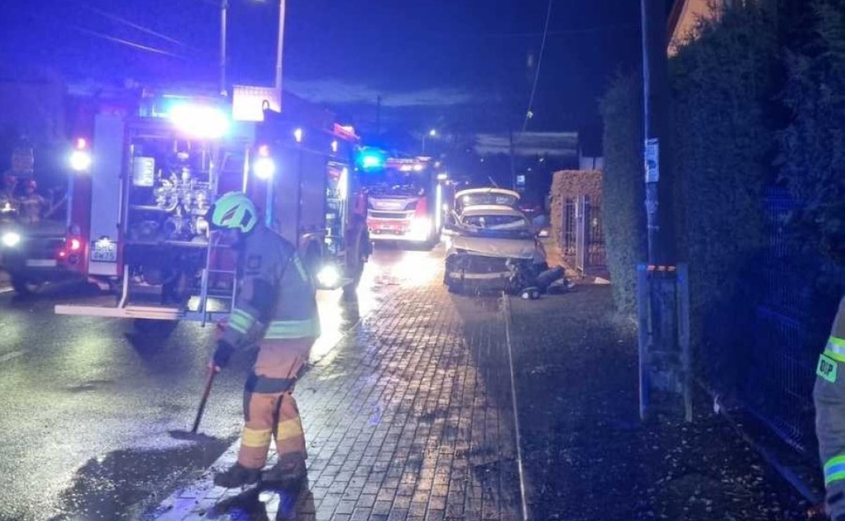 Groźne zdarzenie drogowe w Pawłowie - Serwis informacyjny z Raciborza - naszraciborz.pl