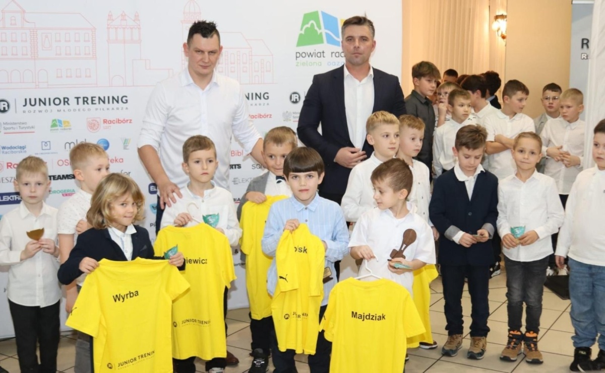I gala sportowa młodych mistrzów Junior Trening [FOTO] - Serwis informacyjny z Raciborza - naszraciborz.pl