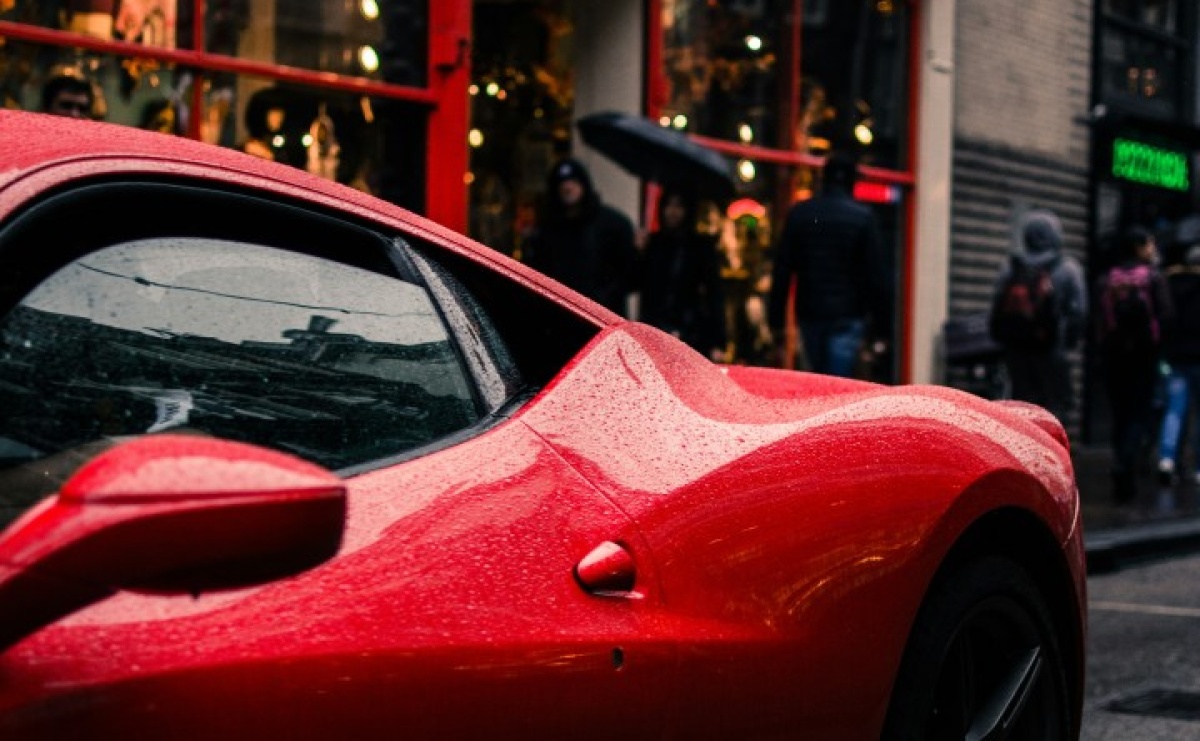 Zmiana koloru i zabezpieczenie auta za pomocą folii – dlaczego warto? - Serwis informacyjny z Raciborza - naszraciborz.pl