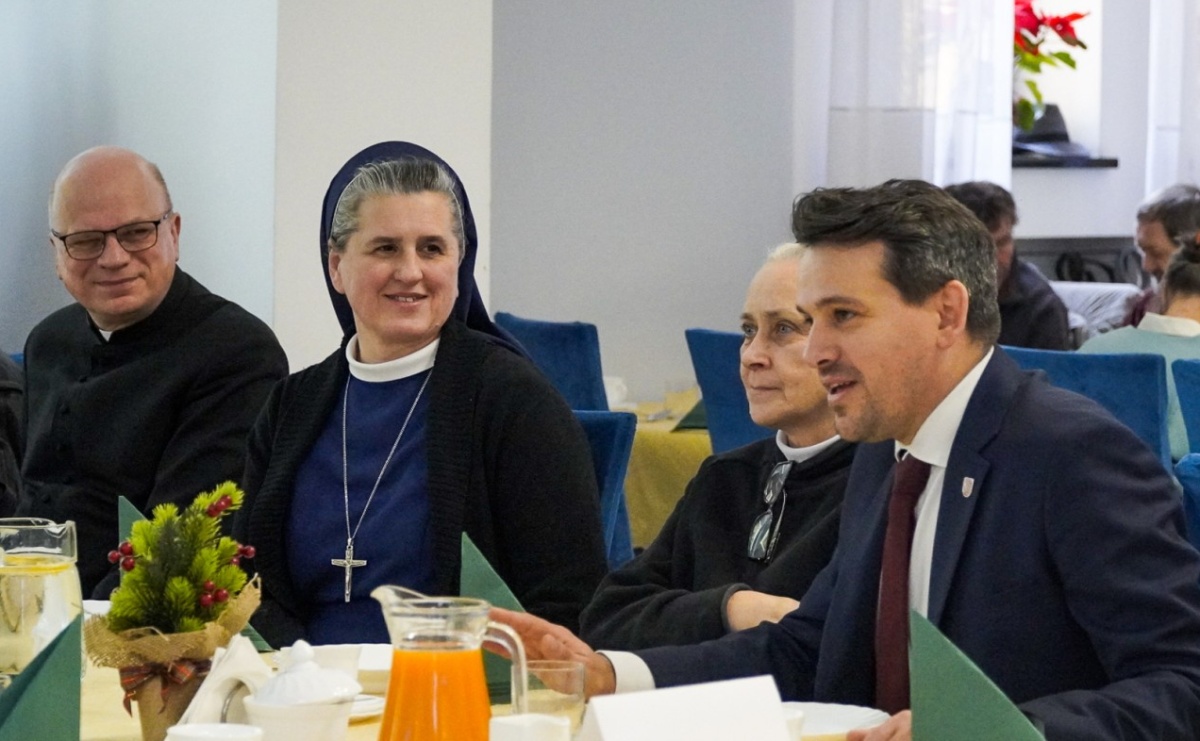 Spotkanie wigilijne dla osób samotnych w Raciborzu - Serwis informacyjny z Raciborza - naszraciborz.pl