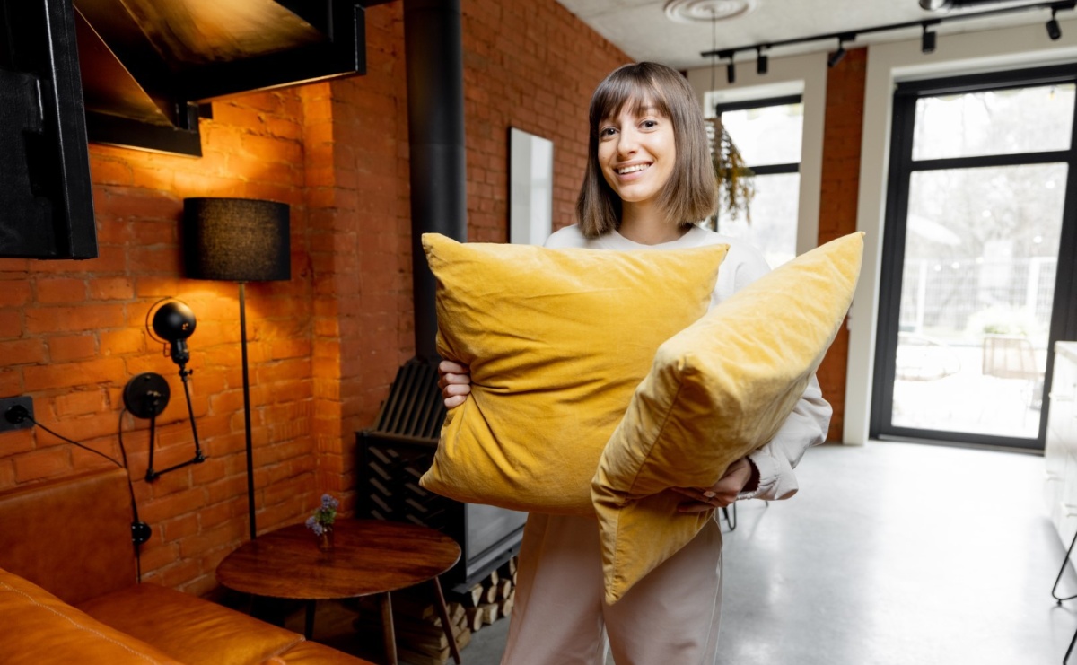 Poduszki dekoracyjne – mały dodatek, wielki efekt! - Serwis informacyjny z Raciborza - naszraciborz.pl