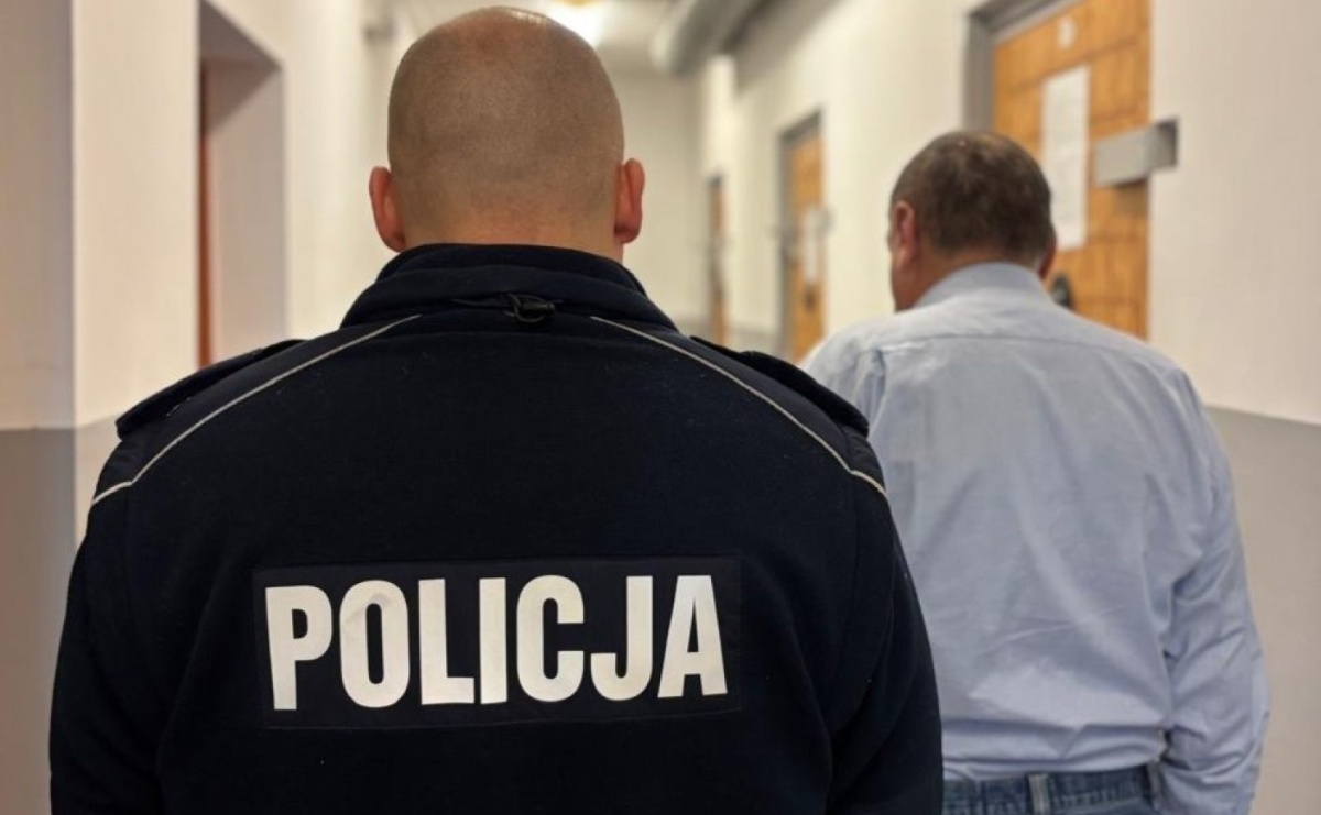 Szykował się na Sylwestra. 60-letni złodziej alkoholu w rękach policji - Serwis informacyjny z Raciborza - naszraciborz.pl