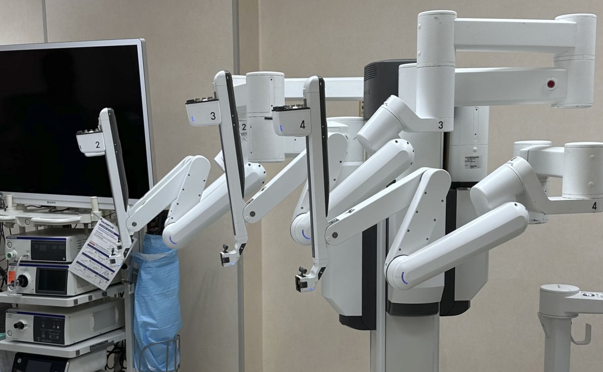 Zabiegi robotem Da Vinci również dla pacjentów SP ZOZ w Kędzierzynie-Koźlu - Serwis informacyjny z Raciborza - naszraciborz.pl