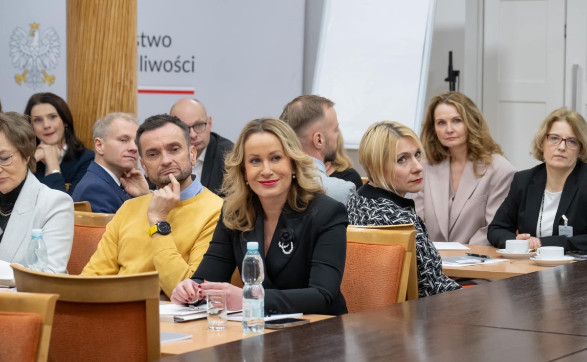 Ministerstwo Sprawiedliwości wspiera edukację prawną w sądach. Raciborski sąd wyróżniony - Serwis informacyjny z Raciborza - naszraciborz.pl
