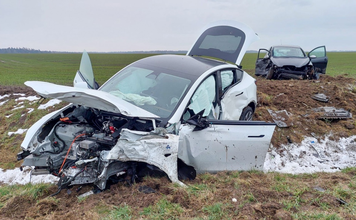 Wypadek drogowy w Owsiszczach – dwie osoby trafiły do szpitala - Serwis informacyjny z Raciborza - naszraciborz.pl