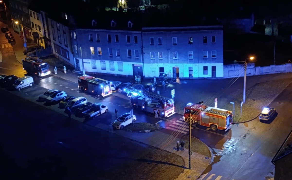 Zadymienie w mieszkaniu przy Książęcej - Serwis informacyjny z Raciborza - naszraciborz.pl