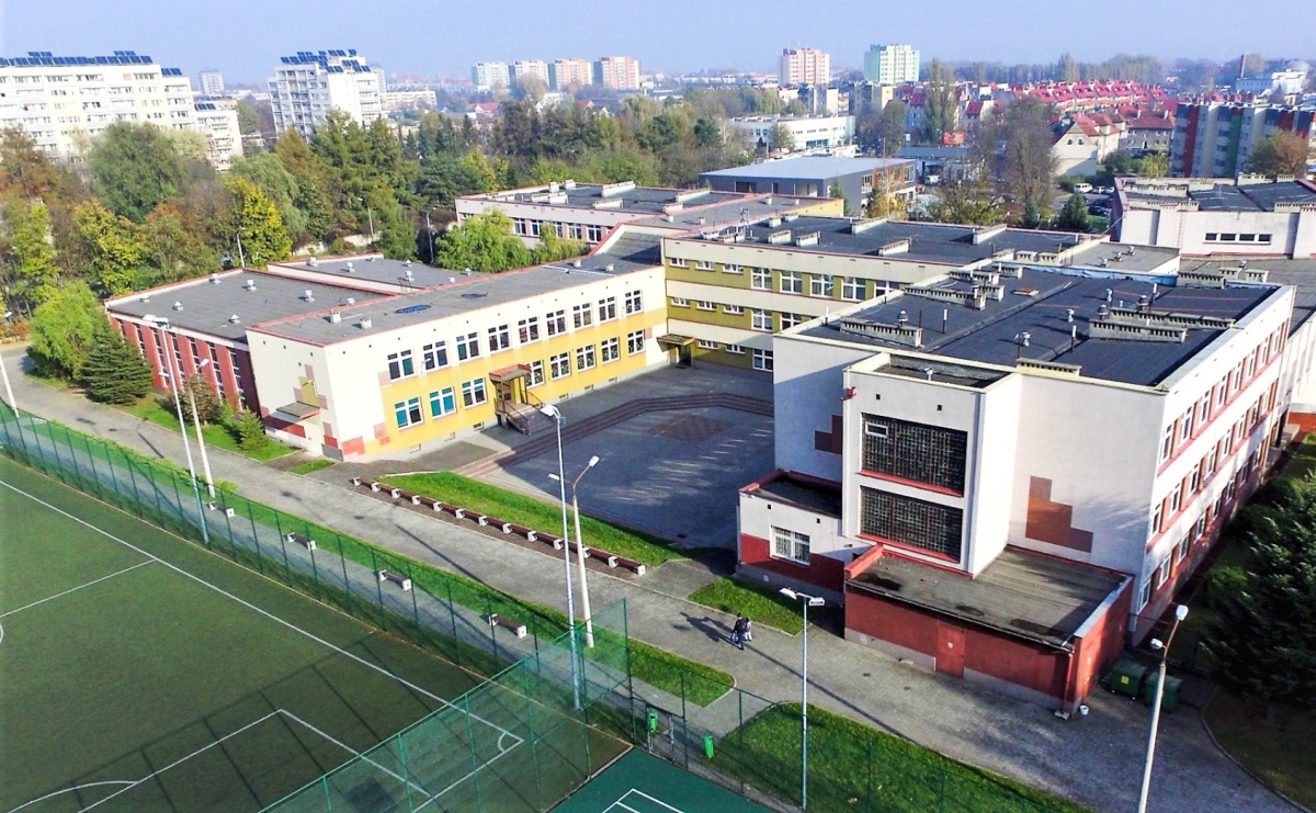 Prezydent ogłosił przetarg na modernizację boiska przy SP 18 - Serwis informacyjny z Raciborza - naszraciborz.pl