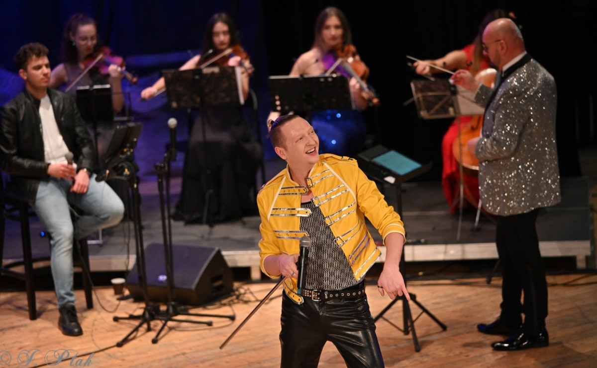 Legendarny rock w symfonicznym wydaniu porwał publiczność w Raciborzu [FOTO] - Serwis informacyjny z Raciborza - naszraciborz.pl