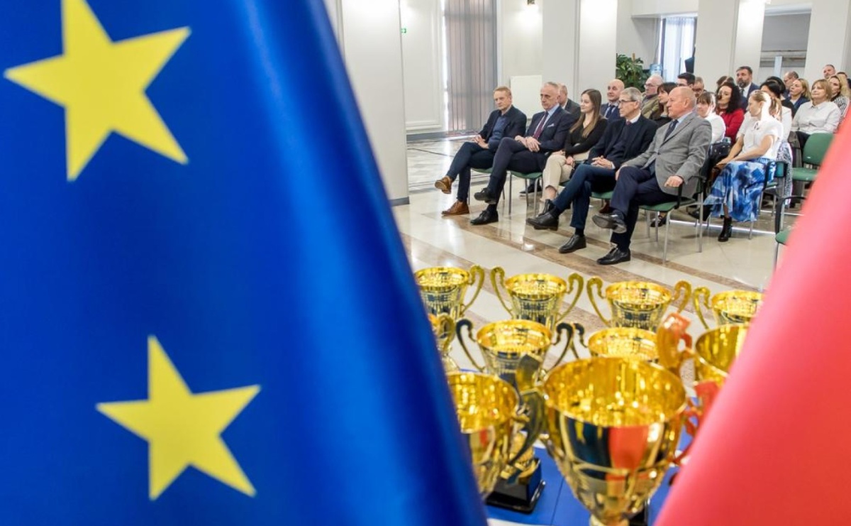 SP 15 wyróżniona we współzawodnictwie szkół - Serwis informacyjny z Raciborza - naszraciborz.pl