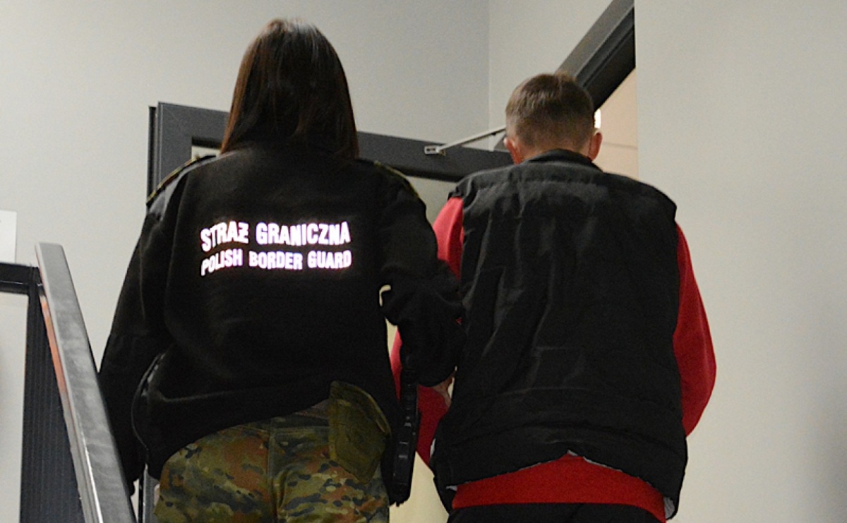 Kurierzy osób zostaną wydaleni z Polski - Serwis informacyjny z Raciborza - naszraciborz.pl