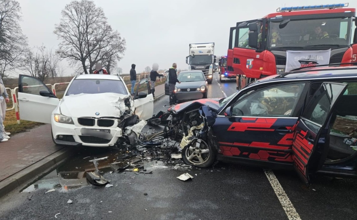 Zdarzenie drogowe na trasie Racibórz-Pietrowice Wielkie - Serwis informacyjny z Raciborza - naszraciborz.pl