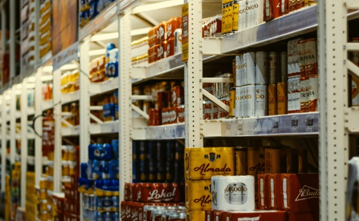 Regały magazynowe a efektywność przestrzeni – porównanie rozwiązań - Serwis informacyjny z Raciborza - naszraciborz.pl