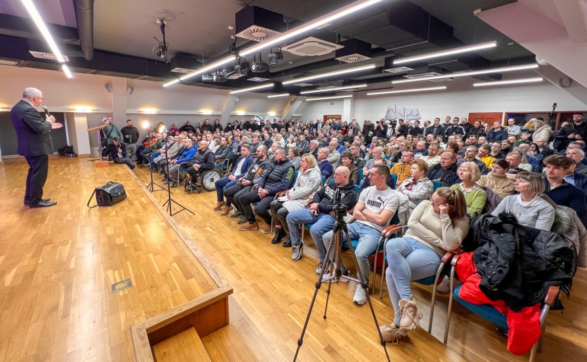 Polska potrzebuje szerokiego frontu gaśnicowego. Grzegorz Braun w Raciborzu - Serwis informacyjny z Raciborza - naszraciborz.pl