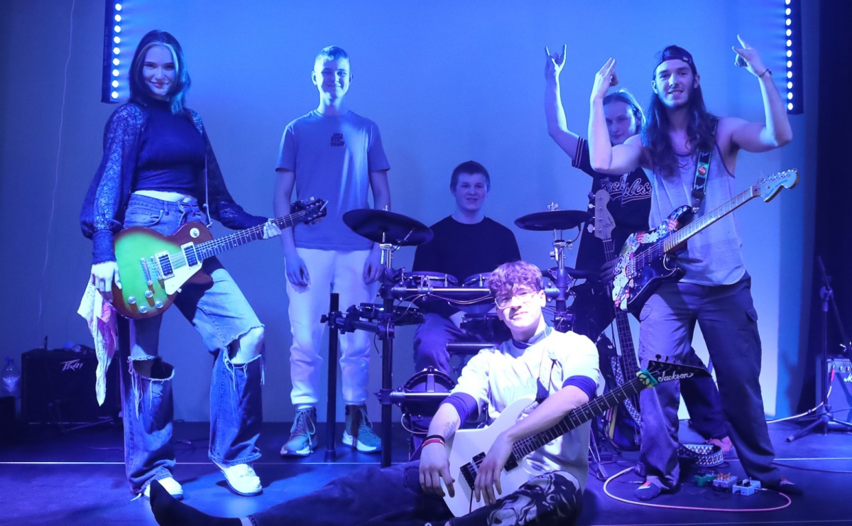 Zespół Afera zadebiutował na scenie CKZiU nr 2 Mechanik - Serwis informacyjny z Raciborza - naszraciborz.pl