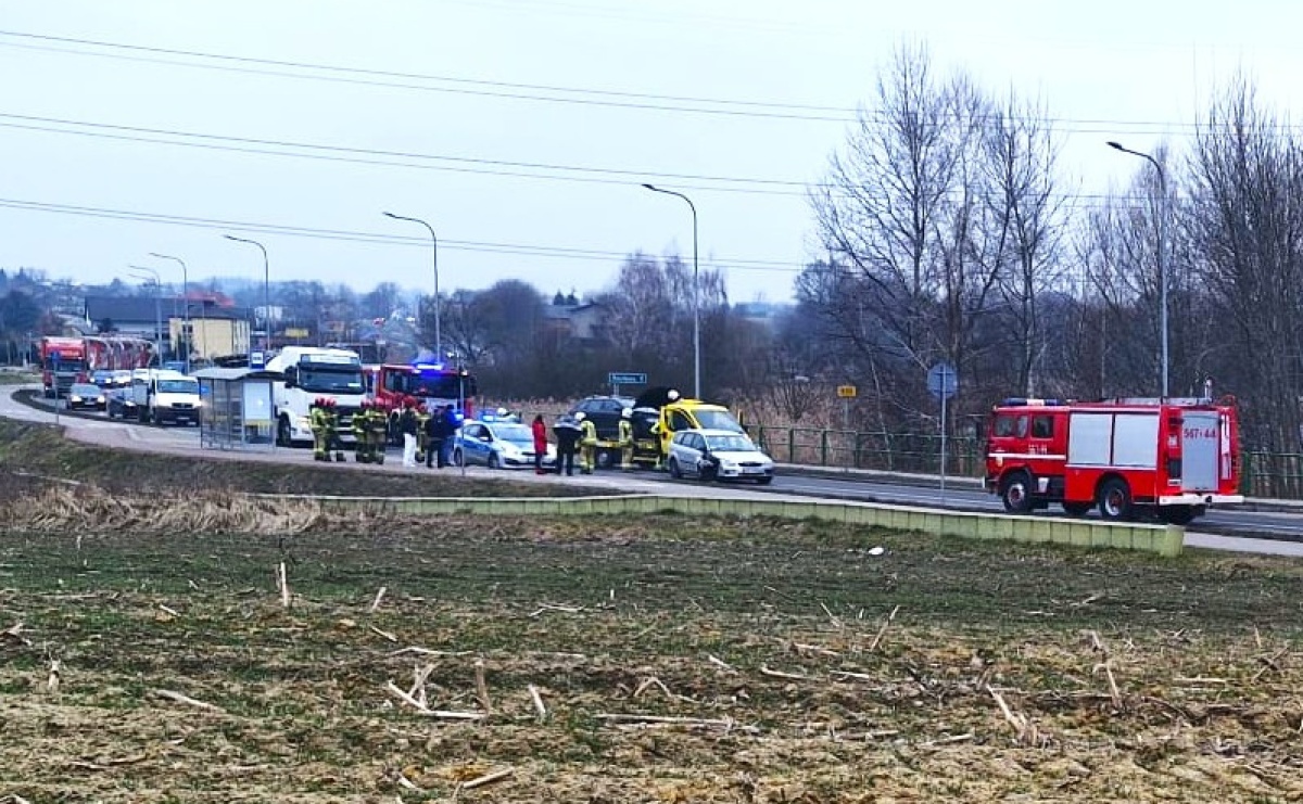 Zasnął za kierownicą i spowodował kolizję  - Serwis informacyjny z Raciborza - naszraciborz.pl