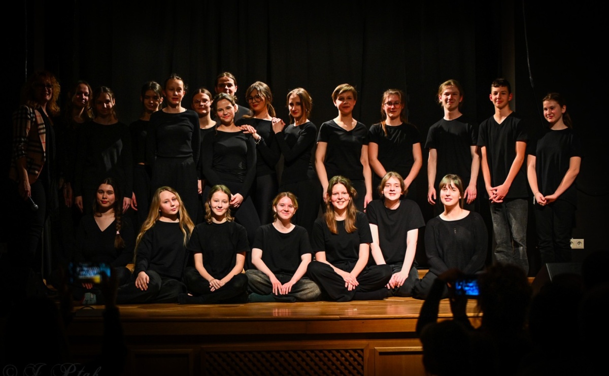 Magia teatru na scenie MDK. Dwa spektakle Czwartej ściany - Serwis informacyjny z Raciborza - naszraciborz.pl