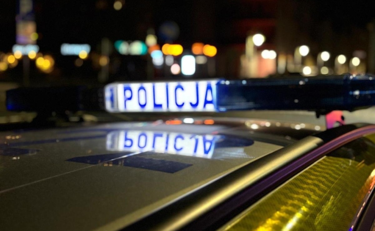 Pięścią rozbił szybę w banku - Serwis informacyjny z Raciborza - naszraciborz.pl