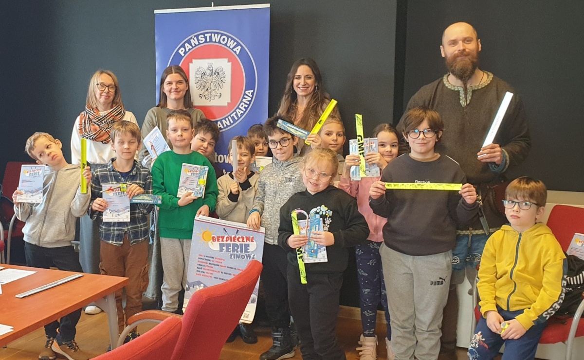 Półmetek Bezpiecznych Ferii 2025 z Sanepidem - Serwis informacyjny z Raciborza - naszraciborz.pl