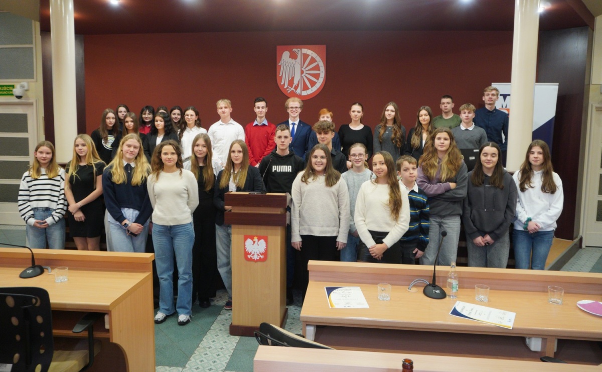 Młodzieżowe samorządy na jednej scenie – liga uczniowska w Raciborzu - Serwis informacyjny z Raciborza - naszraciborz.pl