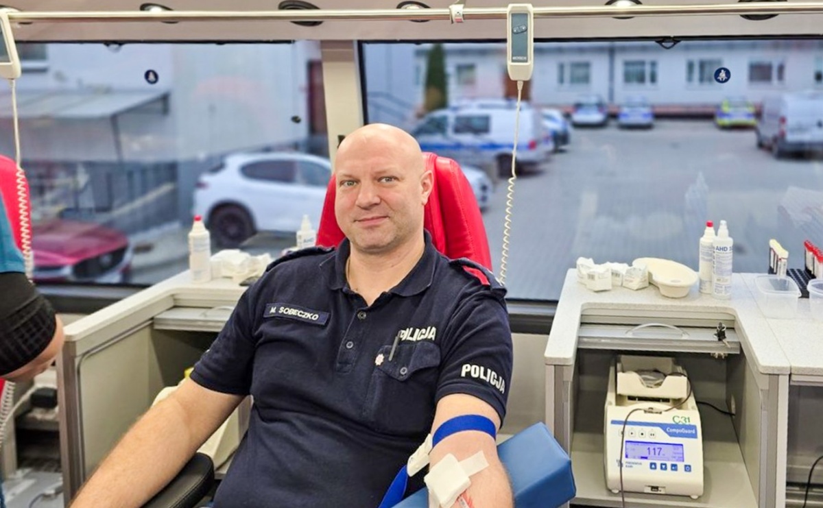 Policjanci oddali krew – bezcenna pomoc dla potrzebujących - Serwis informacyjny z Raciborza - naszraciborz.pl