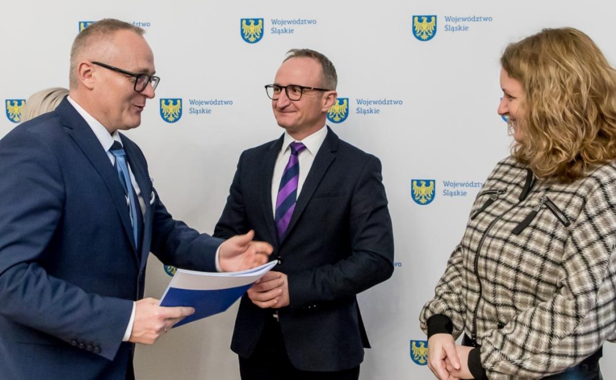 Gmina Pietrowice Wielkie z inwestycjami w gospodarkę wodno-ściekową i infrastrukturę drogową - Serwis informacyjny z Raciborza - naszraciborz.pl