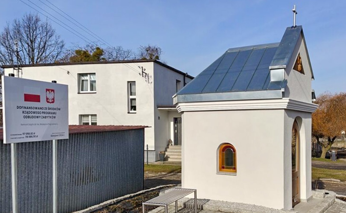 Kapliczka św. Błażeja w nowej odsłonie – zakończono renowację zabytku w Pogrzebieniu - Serwis informacyjny z Raciborza - naszraciborz.pl