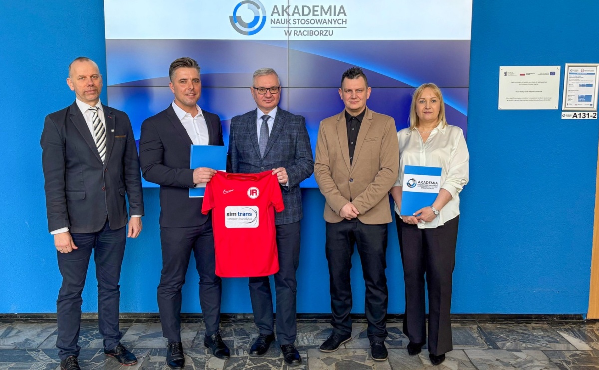 Umowa o współpracy – Akademia Nauk Stosowanych w Raciborzu i Junior Trening – sportowy rozwój młodego pokolenia - Serwis informacyjny z Raciborza - naszraciborz.pl